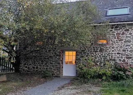 Holiday home La Petite Maison En Pierre *
