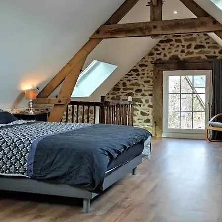 La Petite Maison En Pierre *